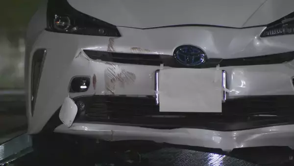 「ドラッグストアに車突っ込む 壁と車の間に挟まれ歩行者の女性（49）が死亡 運転手「ブレーキとアクセルを間違えた」」の画像