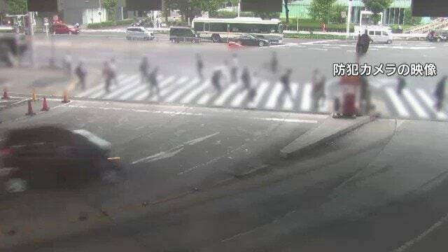 名古屋駅近くで3人死傷の“暴走事故” 71歳男 初公判で起訴内容認める 検察側｢車に異常なく、ブレーキ痕なかった｣ 弁護側｢認知症の疑いがある｣