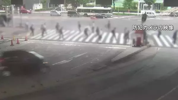 「名古屋駅近くで3人死傷の“暴走事故” 71歳男 初公判で起訴内容認める 検察側｢車に異常なく、ブレーキ痕なかった｣ 弁護側｢認知症の疑いがある｣」の画像