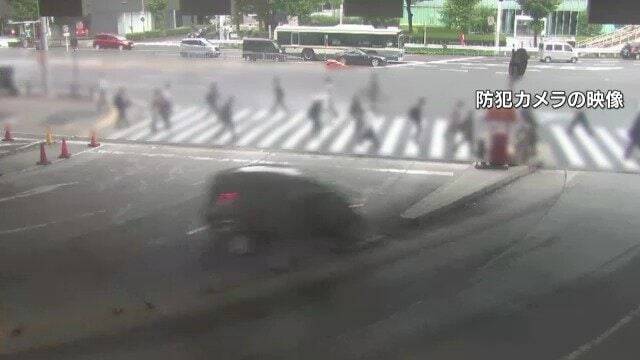 名古屋駅近くで3人死傷の“暴走事故” 71歳男 初公判で起訴内容認める 検察側｢車に異常なく、ブレーキ痕なかった｣ 弁護側｢認知症の疑いがある｣