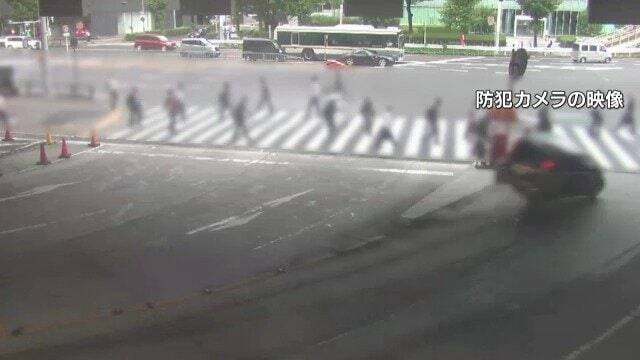 名古屋駅近くで3人死傷の“暴走事故” 71歳男 初公判で起訴内容認める 検察側｢車に異常なく、ブレーキ痕なかった｣ 弁護側｢認知症の疑いがある｣