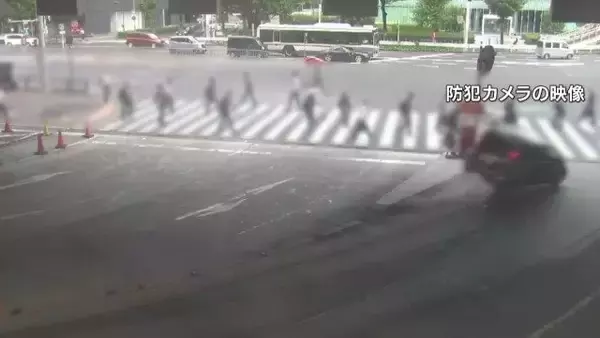 「名古屋駅近くで3人死傷の“暴走事故” 71歳男 初公判で起訴内容認める 検察側｢車に異常なく、ブレーキ痕なかった｣ 弁護側｢認知症の疑いがある｣」の画像