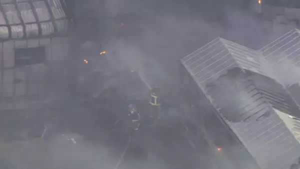 「【速報】｢火と黒煙が見える｣ 愛知･みよし市で火事 延焼中 燃えているのは倉庫か けが人の有無など確認中」の画像