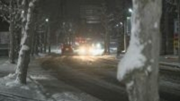 東海地方の各地で雪 三重･いなべ市で積雪15センチ 新幹線遅延や高速道路の予防的通行止めも 名古屋は積雪なしも｢凍える寒さ｣に