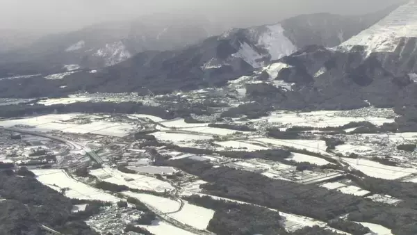 「東海地方の各地で雪 三重･いなべ市で積雪15センチ 新幹線遅延や高速道路の予防的通行止めも 名古屋は積雪なしも｢凍える寒さ｣に」の画像