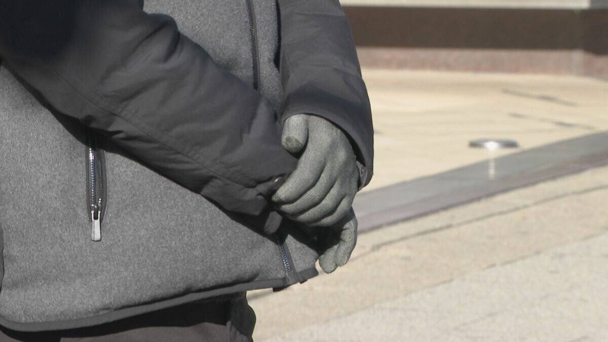 東海地方の各地で雪 三重･いなべ市で積雪15センチ 新幹線遅延や高速道路の予防的通行止めも 名古屋は積雪なしも｢凍える寒さ｣に