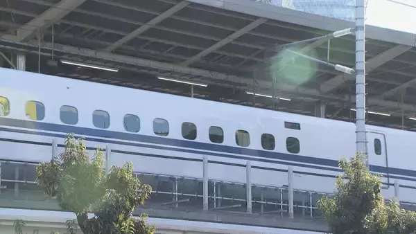 「東海地方の各地で雪 三重･いなべ市で積雪15センチ 新幹線遅延や高速道路の予防的通行止めも 名古屋は積雪なしも｢凍える寒さ｣に」の画像