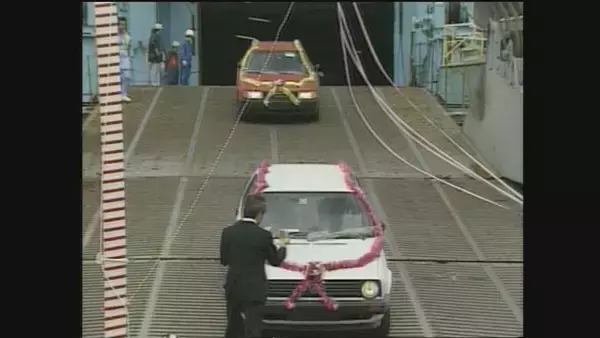 「自動車輸入台数33年連続日本一の愛知･三河港 アメリカの電気自動車｢テスラ｣本格輸入始まる ｢ここから西日本をカバーしていく｣」の画像