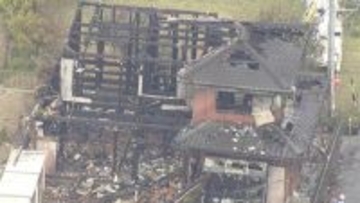 ｢建物から火が出ている｣ 住宅火災で焼け跡から1人の遺体 この家に住む85歳の女性か 三重･鈴鹿市