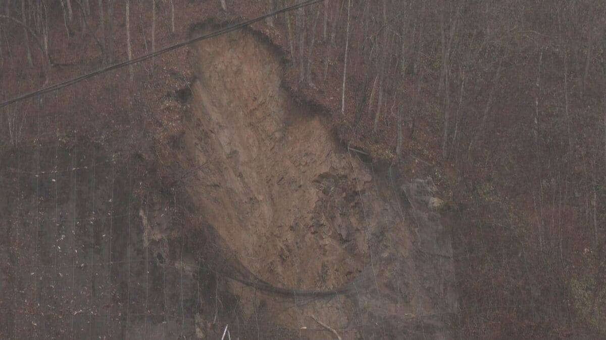 岐阜･高山市の国道158号で発生した土砂崩れ いまだ復旧めど立たず通行止め続く 県が同じ構造の｢のり面｣点検へ