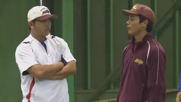 「中日･髙橋宏斗が清々しい拍手 初完封の広島･栗林とベンチ前で交わした言葉 試合後、名城大の元後輩に届いた“1通のLINE”」の画像