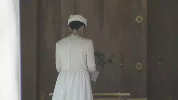「愛子さまが伊勢神宮を参拝  ｢笑顔で手を振っていただいて…｣式年遷宮に向けた伝統行事“お木曳”に法被を着て参加」の画像