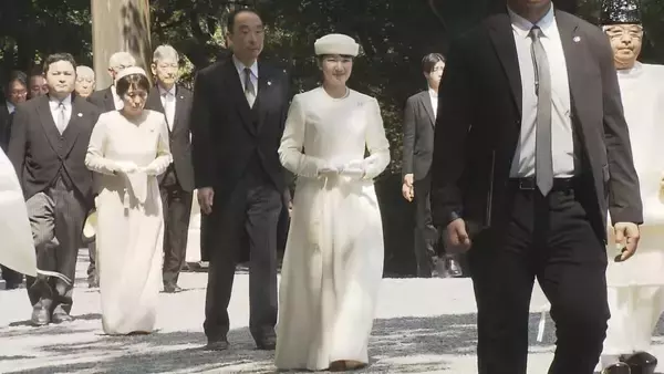「愛子さまが伊勢神宮を参拝  ｢笑顔で手を振っていただいて…｣式年遷宮に向けた伝統行事“お木曳”に法被を着て参加」の画像