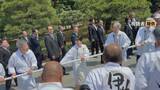 「愛子さまが伊勢神宮を参拝  ｢笑顔で手を振っていただいて…｣式年遷宮に向けた伝統行事“お木曳”に法被を着て参加」の画像5