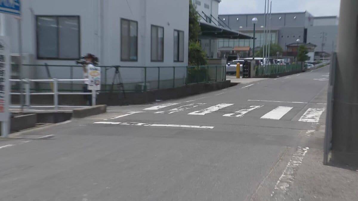 集団登校中の6歳女児が死亡 途中で転倒し車にはねられたか 横断歩道を渡っていたところ… 愛知･小牧市