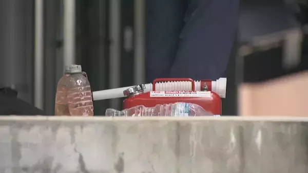 「市役所で刃物振り回し… ガソリンまいて火をつけた60代男性を書類送検 3人軽傷 自らも全身やけど 納税巡って市とトラブル 愛知･高浜市」の画像