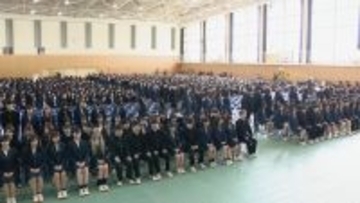 愛知県内ほとんどの公立高校で卒業式 新型コロナ5類移行後初 4年ぶりに在校生も出席 名古屋・千種高校も旅立ちの日