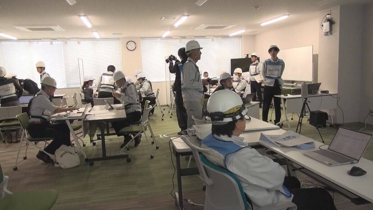 海も川も近い…三重大学で南海トラフ巨大地震を想定し津波避難訓練 ｢実際の津波が来た時を想像しながら避難訓練するのが大事｣ ドローンで液状化など被害情報の収集も