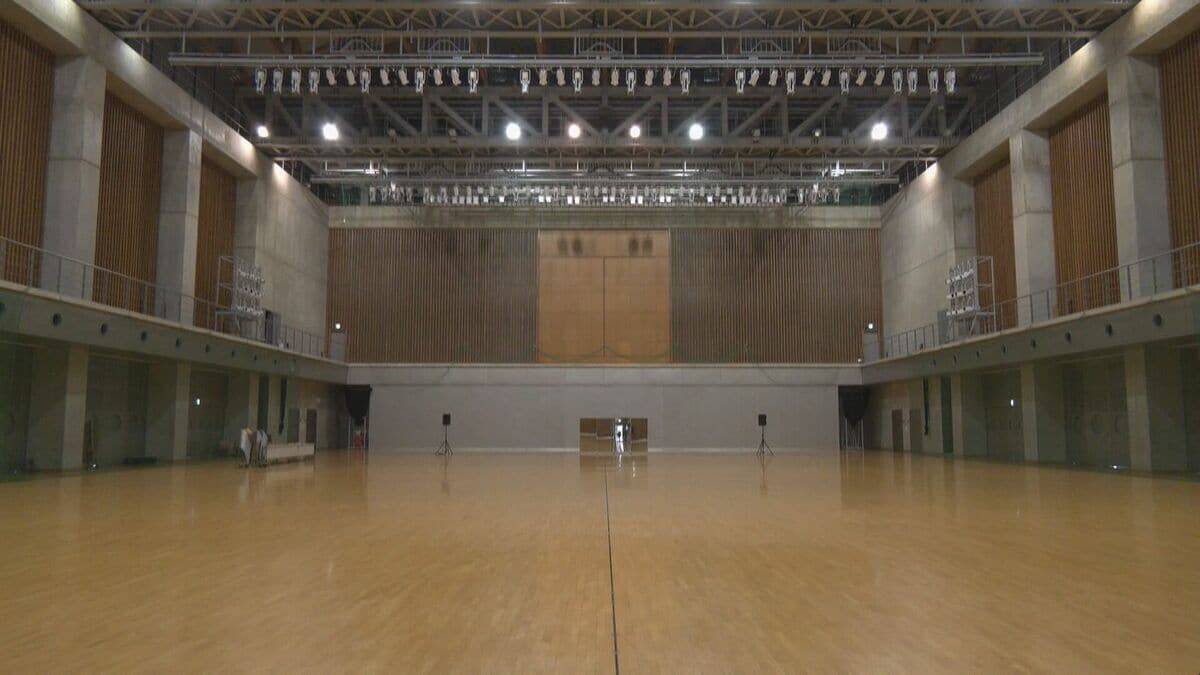 来年9月末に休館の県の方針に…利用者らが説明不十分として抗議 撤回など求める 岐阜･高山市の｢飛騨･世界生活文化センター｣