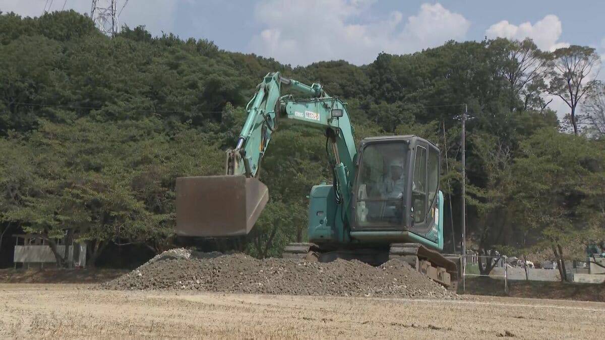 熊本･宇城市で仮設住宅の建設始まる 県職員｢1日でも早く完成して安心した生活を｣ 9月中の入居開始目指す