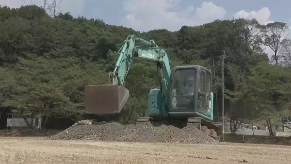 「熊本･宇城市で仮設住宅の建設始まる 県職員｢1日でも早く完成して安心した生活を｣ 9月中の入居開始目指す」の画像