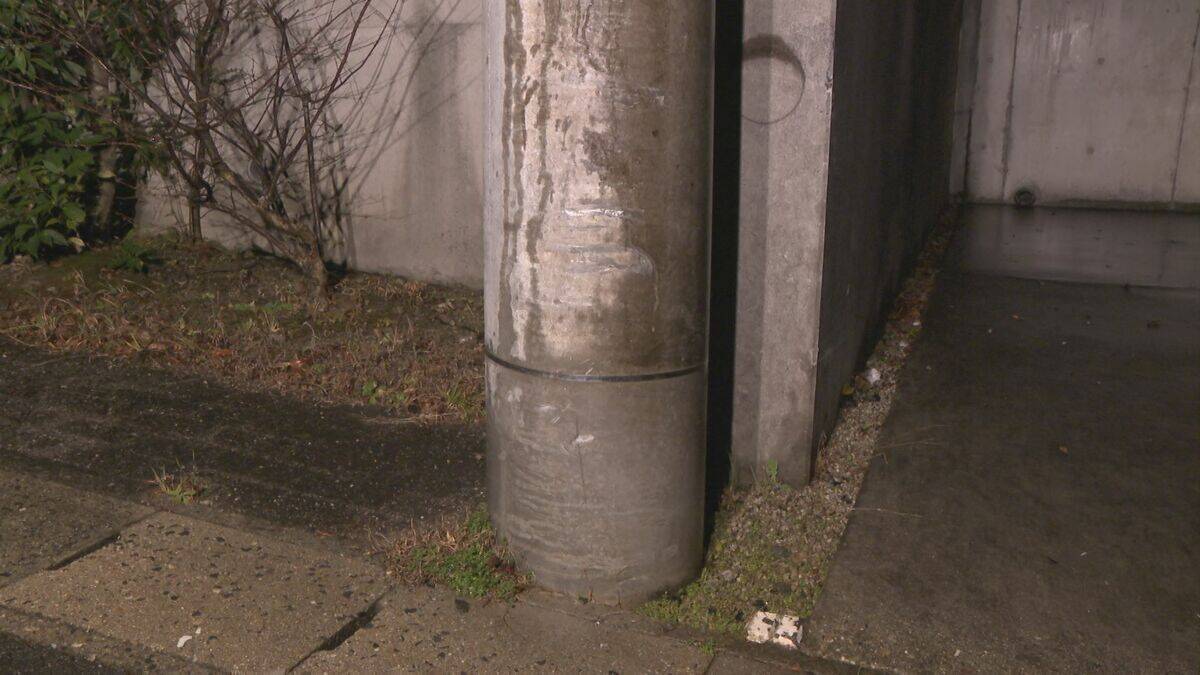 商業施設の駐車場から出てきた車 向かい側の住宅外壁や電柱に衝突 96歳の女性が死亡・70代の男女２人が重傷 愛知・瀬戸市