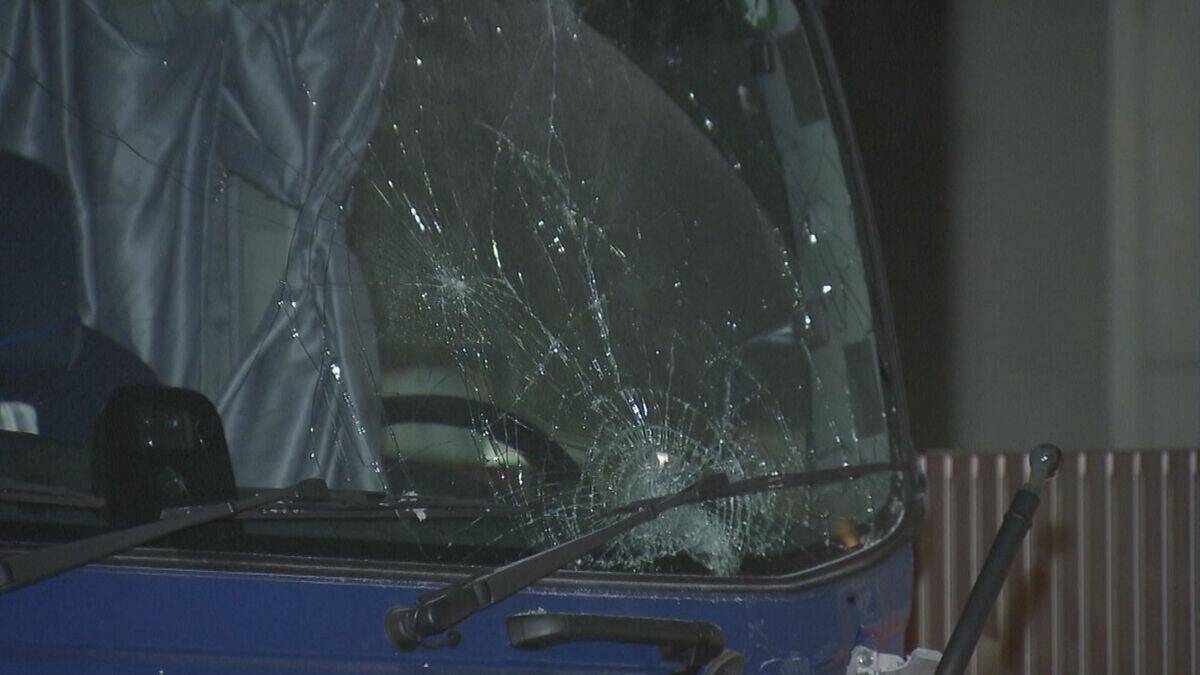 踏切内でキャリアカー停めた女性を書類送検 JR高山線で特急ひだと衝突 乗客5人けが「警報機が鳴っていることに気付かなかった」岐阜・各務原市