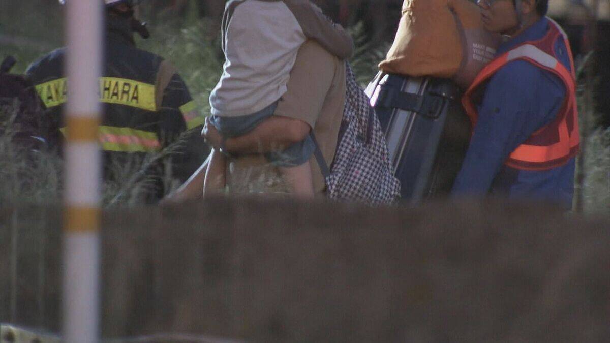 踏切内でキャリアカー停めた女性を書類送検 JR高山線で特急ひだと衝突 乗客5人けが「警報機が鳴っていることに気付かなかった」岐阜・各務原市