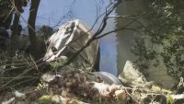 軽乗用車が約20メートル下の川に転落 46歳男性死亡 下り坂のカーブ回り切れずガードレール越えたか 三重・南伊勢町