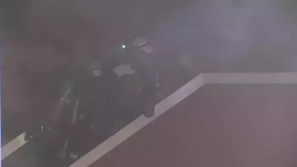 「【速報】名古屋・栄の繁華街にあるビルから煙 消防が現在も消火活動中 けが人・逃げ遅れはいまのところ確認されず」の画像