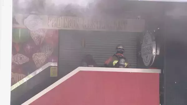 「【速報】名古屋・栄の繁華街にあるビルから煙 消防が現在も消火活動中 けが人・逃げ遅れはいまのところ確認されず」の画像