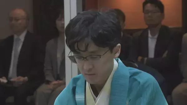 「王位戦七番勝負第1局　伊藤匠二冠に藤井聡太六冠敗れる」の画像