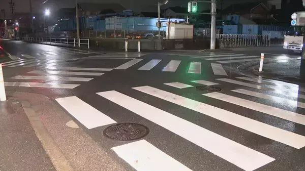 男子中学生(13)が原付バイクを無免許運転… パトカーから逃げ赤信号無視で事故