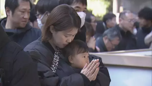 「熱田神宮は三が日で220万人が参拝｢家族が健康で楽しく過ごせる1年に｣ 伊勢神宮には42万が訪れる 東海地方の正月」の画像