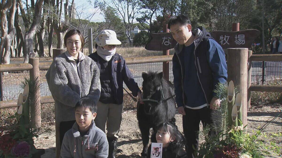 熱田神宮は三が日で220万人が参拝｢家族が健康で楽しく過ごせる1年に｣ 伊勢神宮には42万が訪れる 東海地方の正月