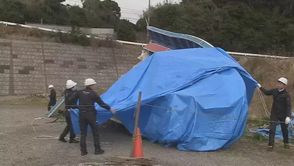 釣り船と衝突した貨物船は時速20キロ前後のスピード 船が真っ二つに…専門家どう見る？三重・鳥羽市沖で釣り客2人死亡