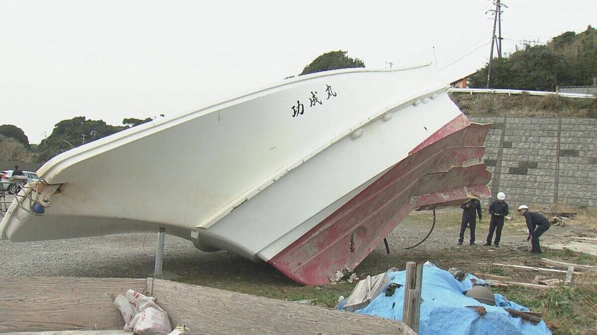 釣り船と衝突した貨物船は時速20キロ前後のスピード 船が真っ二つに…専門家どう見る？三重・鳥羽市沖で釣り客2人死亡