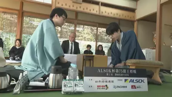 「“年男”藤井聡太六冠（23）ことし初のタイトル戦は白星スタートとなるか…王将戦第1局2日目 相手は練習対局のパートナー永瀬拓矢九段（33）」の画像