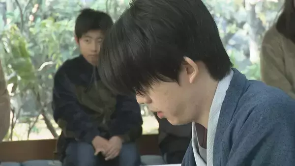 「“年男”藤井聡太六冠（23）ことし初のタイトル戦は白星スタートとなるか…王将戦第1局2日目 相手は練習対局のパートナー永瀬拓矢九段（33）」の画像