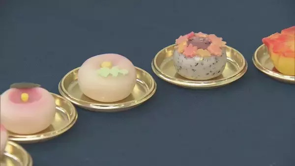 「ポケモンのケーキや彩り鮮やかなスペイン料理 調理製菓専門学校生の卒業作品展開かれる」の画像