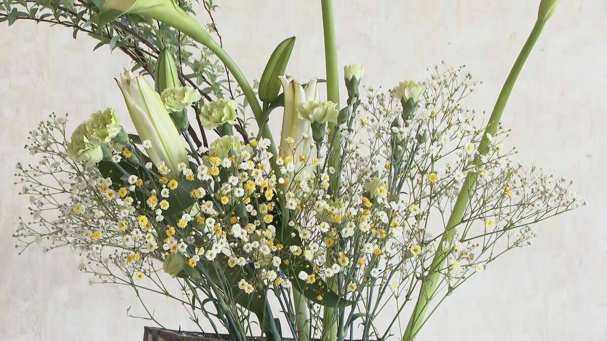 クラブハウスで春の息吹感じる「千秋流」いけばな展 明智ゴルフ倶楽部ひるかわゴルフ場 岐阜・中津川市