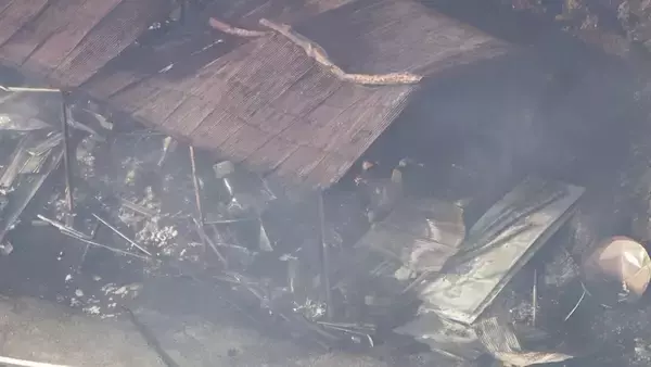 「岐阜・恵那市の山林で火事 「煙と炎が上がった」との119番通報 男性が火を消そうとして手にやけど 約4時間後に消し止められる」の画像