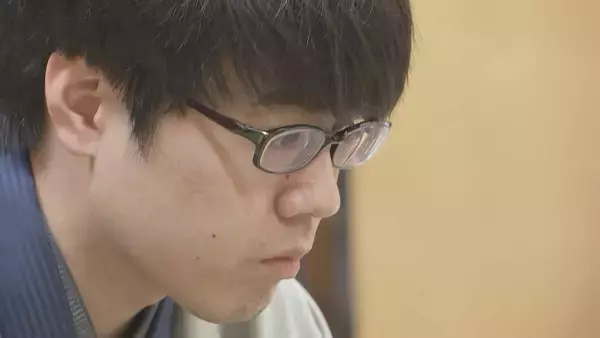 「棋聖戦第2局で藤井聡太六冠が勝利　タイトル防衛に王手」の画像