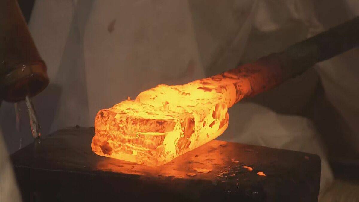 刃物の町で日本刀の“打ち初め式”「切れ味の鋭い１年に」岐阜・関市