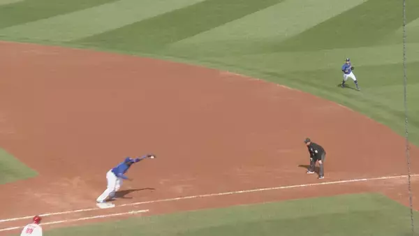 「なぜ“あのミス”は起きたのか？中日･サノーのタイムリーエラーを検証すると…セカンドの名手 荒木氏が語る“中日の約束事”【若狭敬一ドラゴンズコラム】」の画像