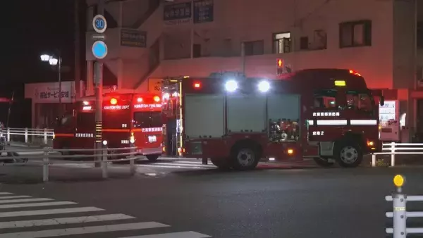 「「従業員同士、刃物で腹を刺された」 愛知・安城市の事業所で殺人未遂事件 近くのアパートを放火した疑いで逮捕されたブラジル国籍の58歳男が関与か」の画像