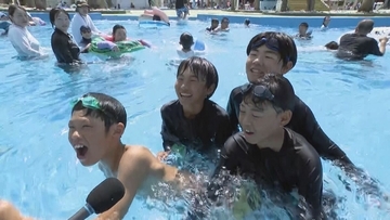 大人気のウォータースライダーは2時間待ち!? 3連休最終日｢ナガシマジャンボ海水プール｣は大賑わい ｢熱中症対策はしっかりと｣ 三重