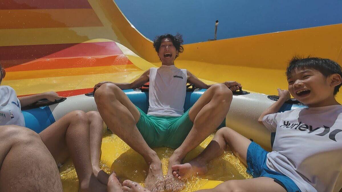 大人気のウォータースライダーは2時間待ち!? 3連休最終日｢ナガシマジャンボ海水プール｣は大賑わい ｢熱中症対策はしっかりと｣ 三重
