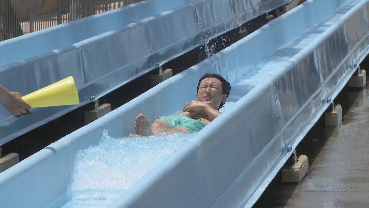 大人気のウォータースライダーは2時間待ち!? 3連休最終日｢ナガシマジャンボ海水プール｣は大賑わい ｢熱中症対策はしっかりと｣ 三重