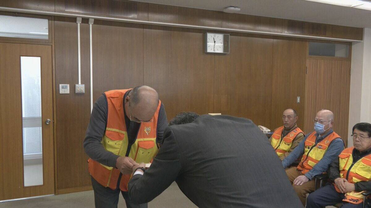 岐阜県が“緊急銃猟実施隊”の委嘱式 クマ駆除対応でハンターに報奨金 下呂市｢この体制を維持できるよう努力していきたい｣